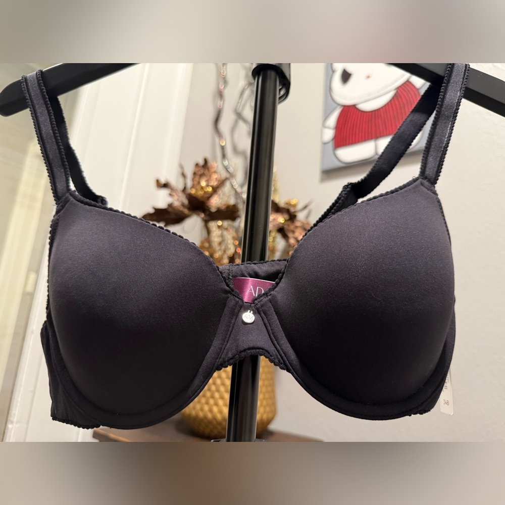 Adore Me Black T-Shirt Bra with Molded Light Padding NWT Size 34B